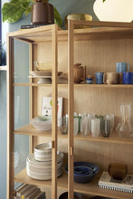 Charger l'image dans la galerie, Vitrine en bois clair L 110 cm, Hübsch