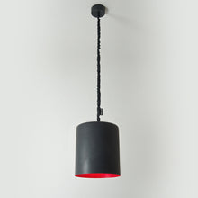 Charger l'image dans la galerie, Suspension design, noir et rouge