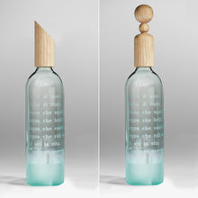 Charger l'image dans la galerie, Carafe design en verre