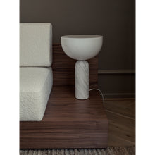 Charger l'image dans la galerie, Lampe de Table Kizu, marbre blanc, New Works