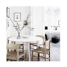 Charger l'image dans la galerie, Chaise en bois J39, Fredericia