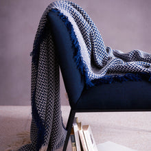 Charger l'image dans la galerie, Plaid design bleu, Mandal Veveri