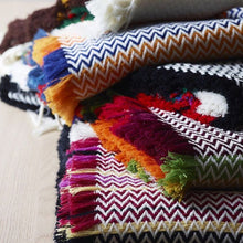 Charger l'image dans la galerie, Plaid design noir et blanc, Mandal Veveri