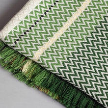 Charger l'image dans la galerie, Plaid design tons verts, Mandal Veveri
