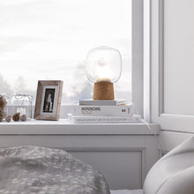 Charger l'image dans la galerie, Lampe à poser en verre bleu, Picia