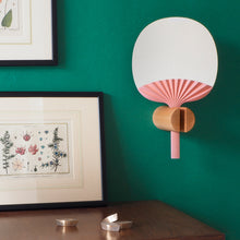 Charger l'image dans la galerie, Miroir design mural rose, Portego