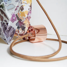 Charger l'image dans la galerie, Suspension origami, motif fleurs rose et jaune