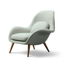 Charger l'image dans la galerie, Fauteuil Swoon vert pastel, Fredericia