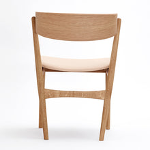 Charger l'image dans la galerie, Fauteuil design, Sibast N°7, bois chêne et cuir beige