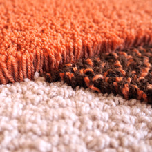 Charger l'image dans la galerie, Tapis graphique marron et corail, Portego