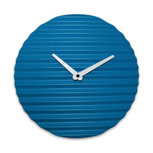 Charger l'image dans la galerie, Horloge design Wave, bleue
