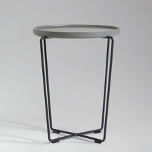 Charger l'image dans la galerie, Table d'appoint design, Wendelbo