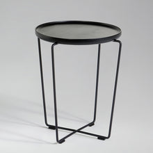 Charger l'image dans la galerie, Table d'appoint design, Wendelbo