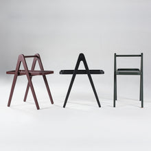 Charger l'image dans la galerie, Table d'appoint en bois, Wendelbo