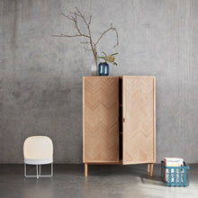 Charger l'image dans la galerie, Armoire en chêne L 100 cm, Hübsch