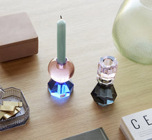Charger l'image dans la galerie, Bougeoir en cristal et verre bleu & rose, Hübsch