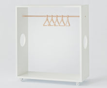 Charger l'image dans la galerie, Maison de poupées design, blanc