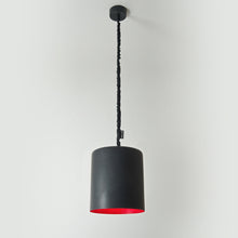 Charger l&#39;image dans la galerie, Suspension design, noir et rouge
