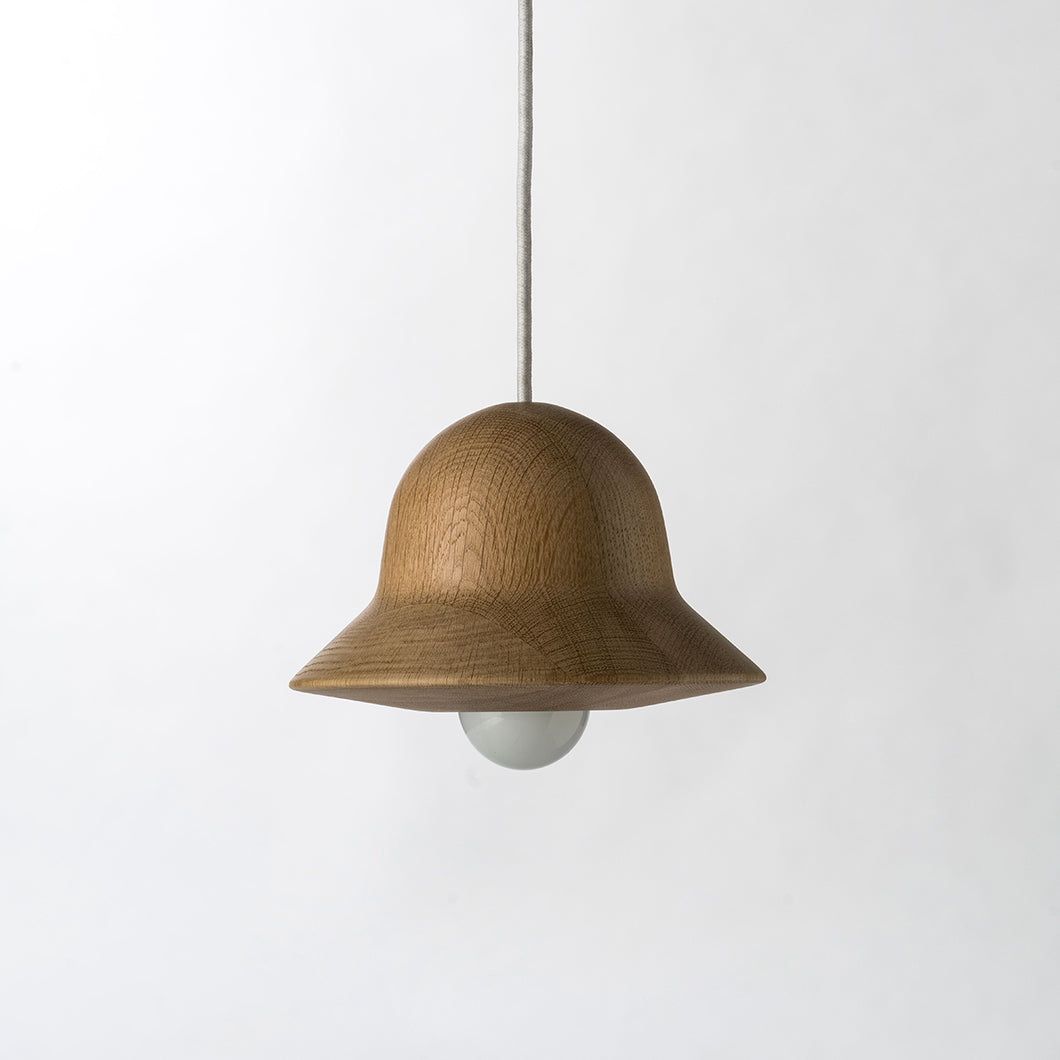 Suspension design bois, Hat