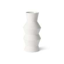 Charger l&#39;image dans la galerie, Vase graphique angulaire, HKLiving
