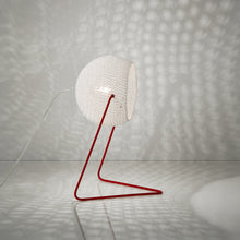 Charger l&#39;image dans la galerie, Lampe à poser design en laine
